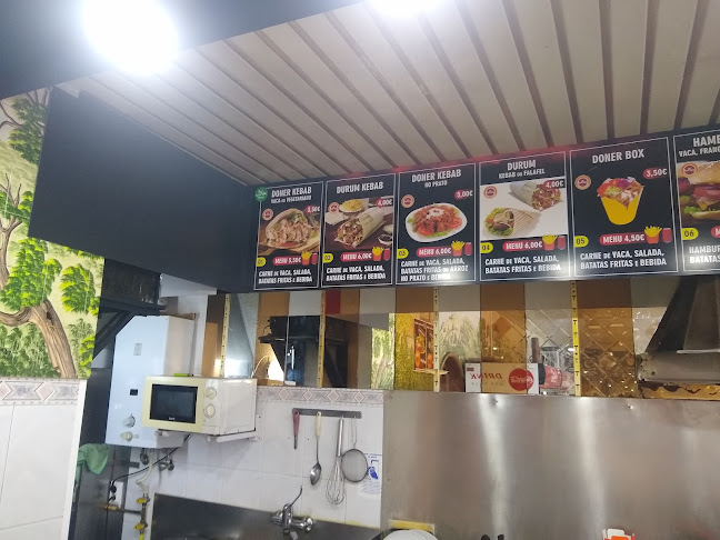 Sultan Donner Kebab - Gastronomia e hotelaria