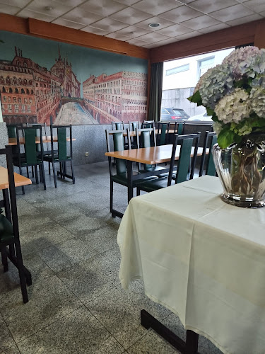 Av. Visc. de São Januário n° 24, 4740-325 Fão