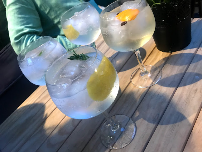 R. de Cândido dos Reis 70, 4050-151 Porto