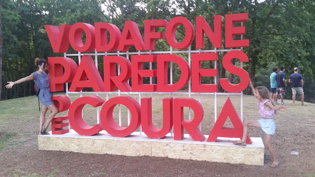 R. Luís Barroso II-30, 4760-111 Vila Nova de Famalicão