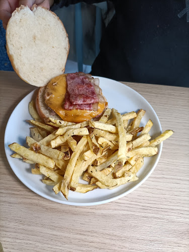 Oficina do Hambúrguer - Gastronomia e hotelaria