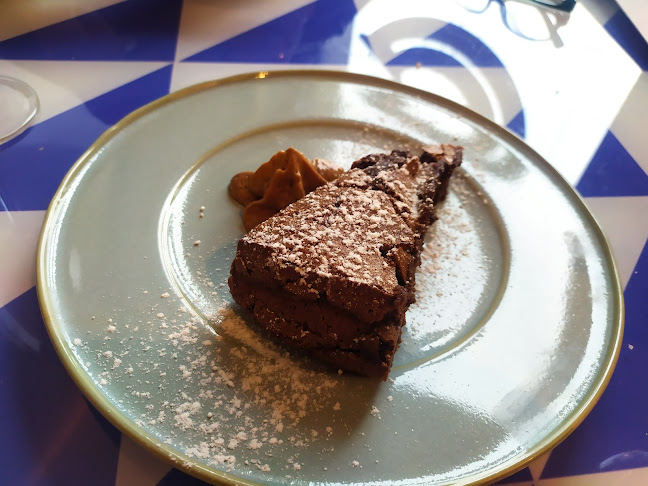 Comentarii opinii despre DeCastro Gaia