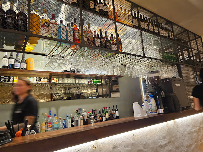 Impar Flores - Gastronomia e hotelaria
