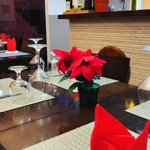 Comments and reviews of New Delhi Indian Tandoor Restaurant