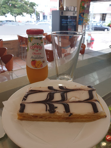 Opinii despre Pastelaria CR în Amora - Gastronomia e hotelaria