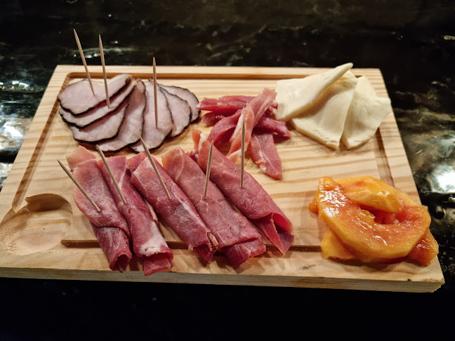 Black Coffee A.R.N - Gastronomia e hotelaria