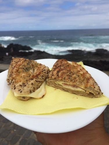 Sunset Steve's Bar (Piscinas Naturais) - Gastronomia e hotelaria