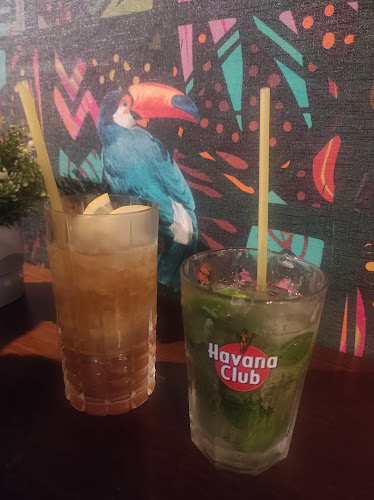 Tiki Taka Bar - Gastronomia e hotelaria