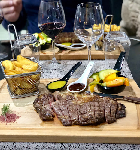 Praça Dr. António Padinha 39, 8800-637 Tavira