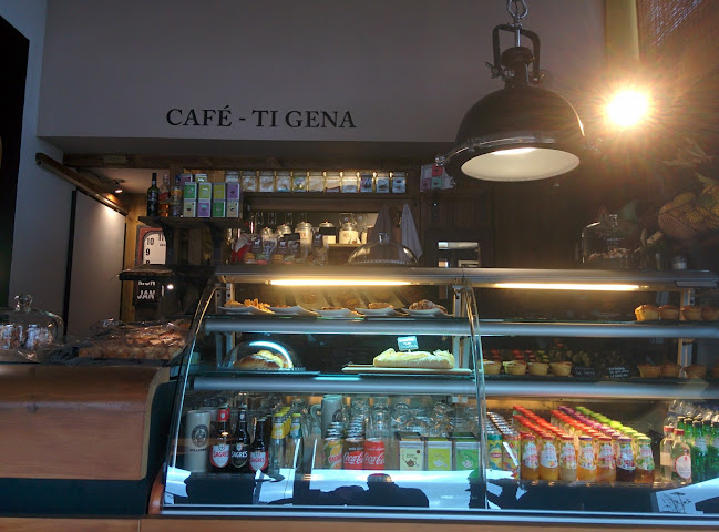 Café Ti-Gena - Gastronomia e hotelaria