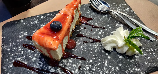 Av. Heróis do Ultramar 76, 3100-462 Pombal