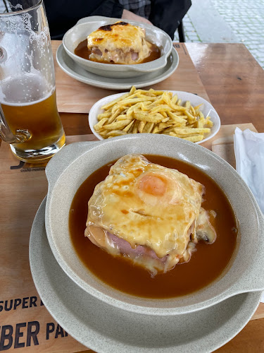 Praça da Batalha 97, 4000-100 Porto
