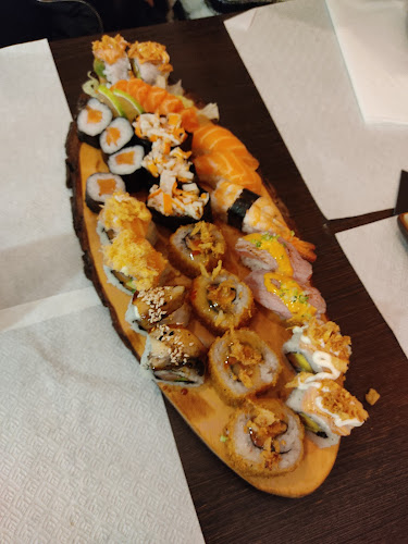 MÌ sushi bar Phone number