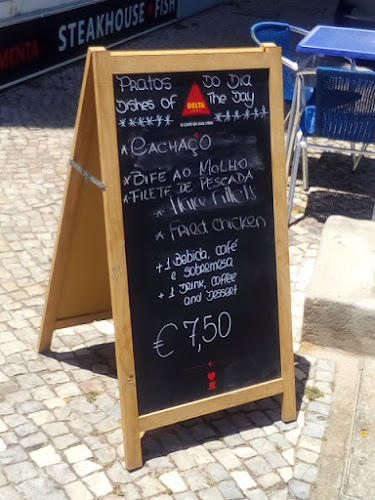 R. do Leste 14, 8125-153 Quarteira, Portugal