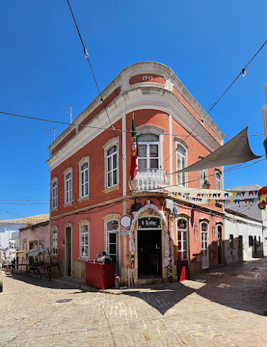 Taberna O Postigo - Gastronomia e hotelaria