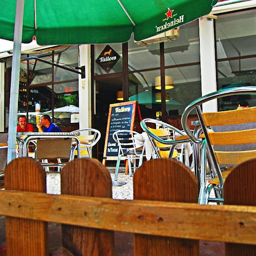 Tailors Copos e Petiscos - Gastronomia e hotelaria