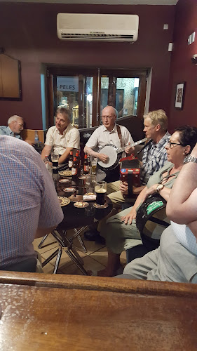 The Church Bar - Gastronomia e hotelaria