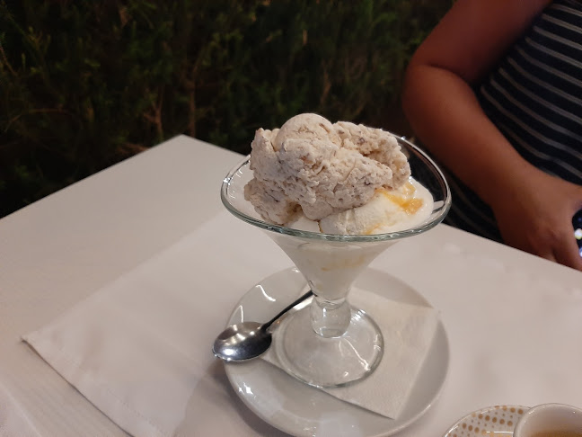 Opinii despre Doçaria Almeixar, Bistrô în Albufeira - Gastronomia e hotelaria