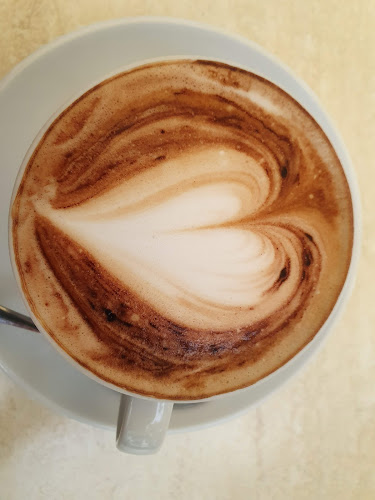 Golden Gate Grand Café Open Times