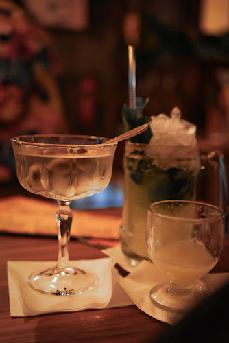 https://www.instagram.com/revolucioncocktailbar