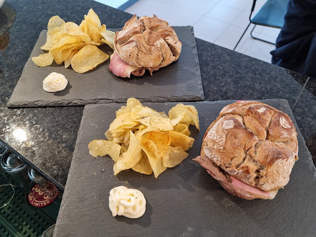 Opinii despre Black Coffee A.R.N în Novelas - Gastronomia e hotelaria