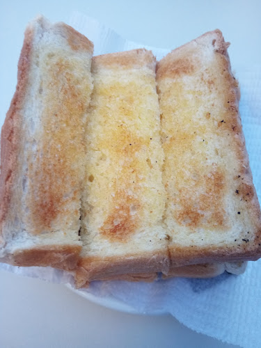 Av. Prof. Luís Machado 99, 3815-131 Lordelo