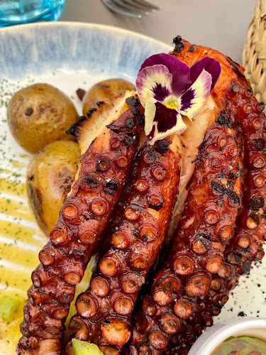 Praça Dr. António Padinha 39, 8800-637 Tavira