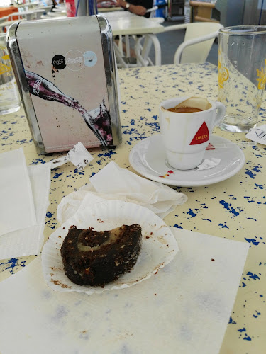 Comentarii opinii despre Moderna