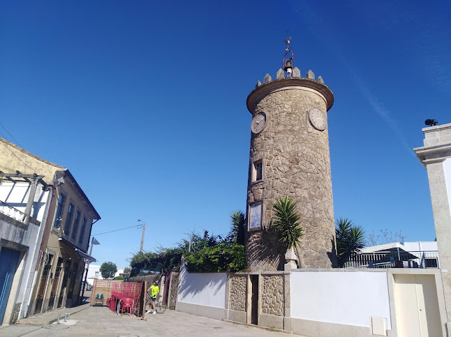 Macedo's Bar - Rates