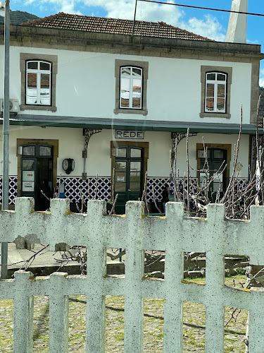 Opinii despre Café Da Estação în Vila Marim - Gastronomia e hotelaria