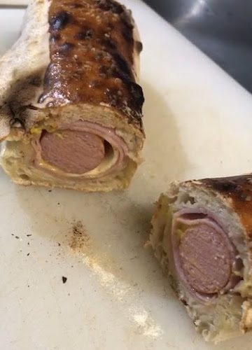 Me2zo - Pizza a Metro em Forno a Lenha - Gastronomia e hotelaria