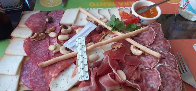 3 Copos - Tapas e Vinhos - Gastronomia e hotelaria