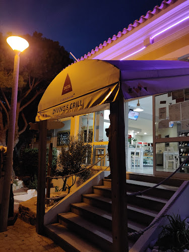 Comentarii opinii despre Divino's Grill