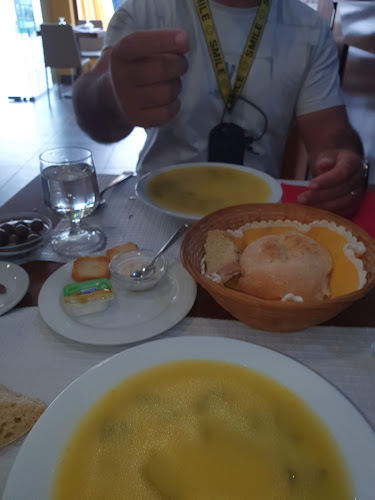 Restaurante "O Serrado" apenas serviço de almoço