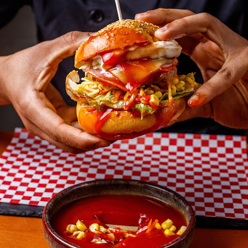 Opinii despre Golden Burger Lisboa în Lisboa - Gastronomia e hotelaria