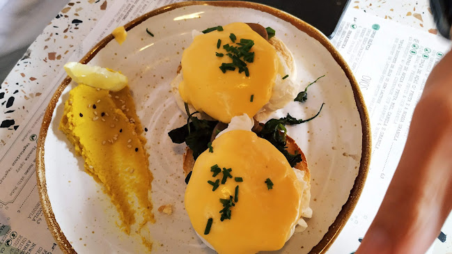 Largo de Alberto Pimentel 4, 4050-214 Porto