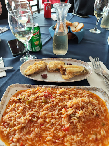 https://www.facebook.com/restaurantedonamelia/