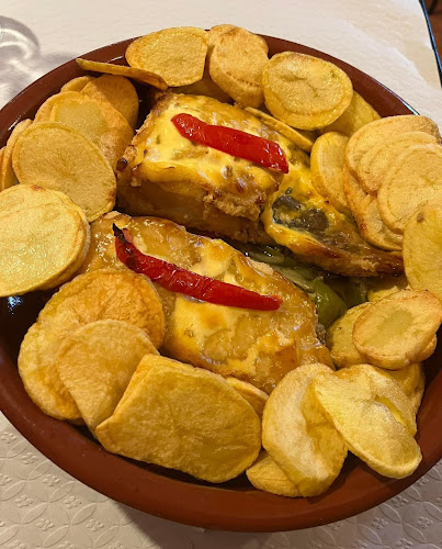 R. Dr. Parcídio Summavielle, 4820-713 Silvares (São Martinho)