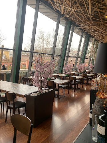 Av. de Ramos Pinto 250, 4400-261 Vila Nova de Gaia