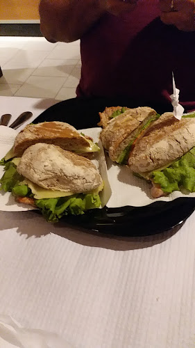 Comentarii opinii despre Tony