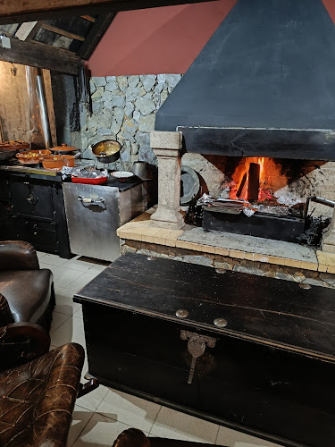 No Mercado Serrano, 961 354 160, R. Montes Hermínios nº42, 6200-370 Covilhã