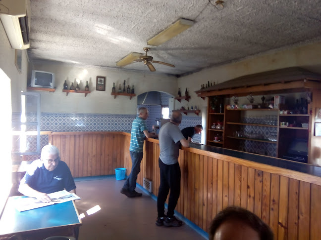 Opinii despre Tasca O Brandão în Santiago da Riba-Ul - Gastronomia e hotelaria