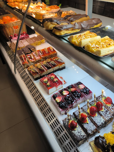 Opinii despre Padaria Pastelaria Virgem Maria în Oiã - Gastronomia e hotelaria