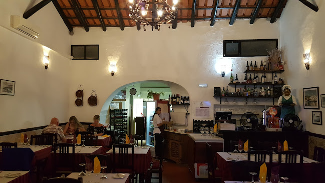 https://www.tripadvisor.pt/Restaurant_Review-g642199-d1162228-Reviews-Restaurante_O_Alcaide-Alvor_Portimao_Faro_District_Algarve.html