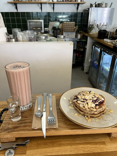 KAYA - Coffee & Brunch - Gastronomia e hotelaria