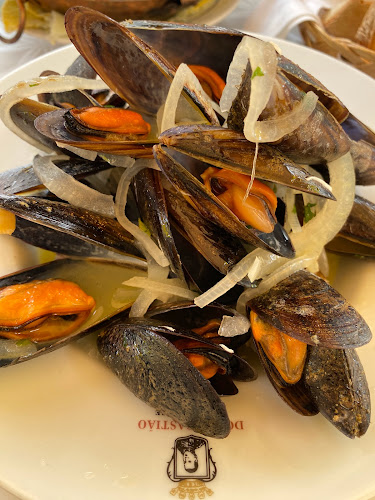 R. 25 de Abril 20-22, 8600-763 Lagos