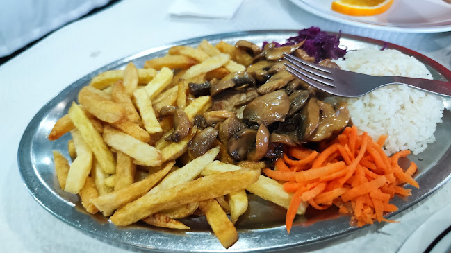 Restaurante Martins Dos Frangos - Gastronomia e hotelaria