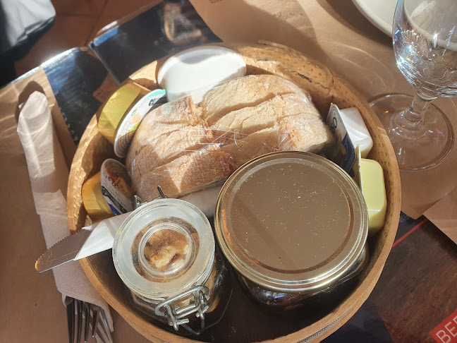 R. Ramiro de Matos Bilhau 4, 2520-285 Peniche