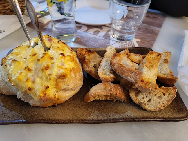 R. Jacinta Marto 10, 2495-450 Fátima