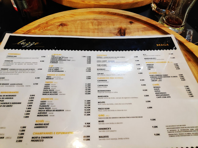 Praça Conde de Agrolongo 182 183, 4704-524 Braga